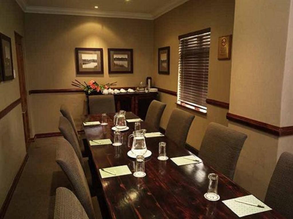 Peermont Mondior Hotel Gaborone Eksteriør billede