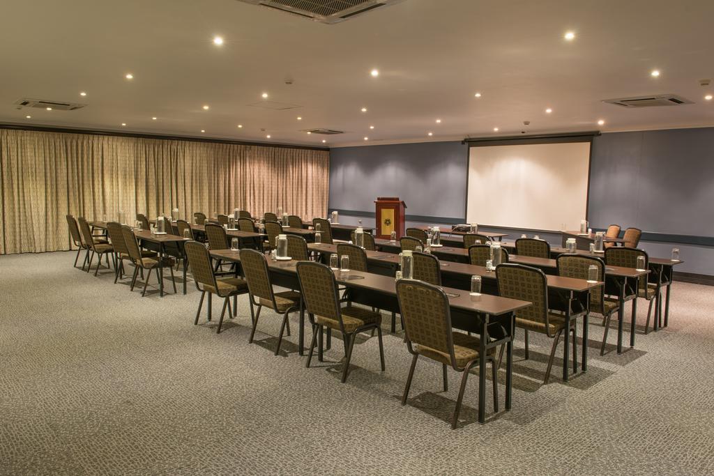 Peermont Mondior Hotel Gaborone Eksteriør billede