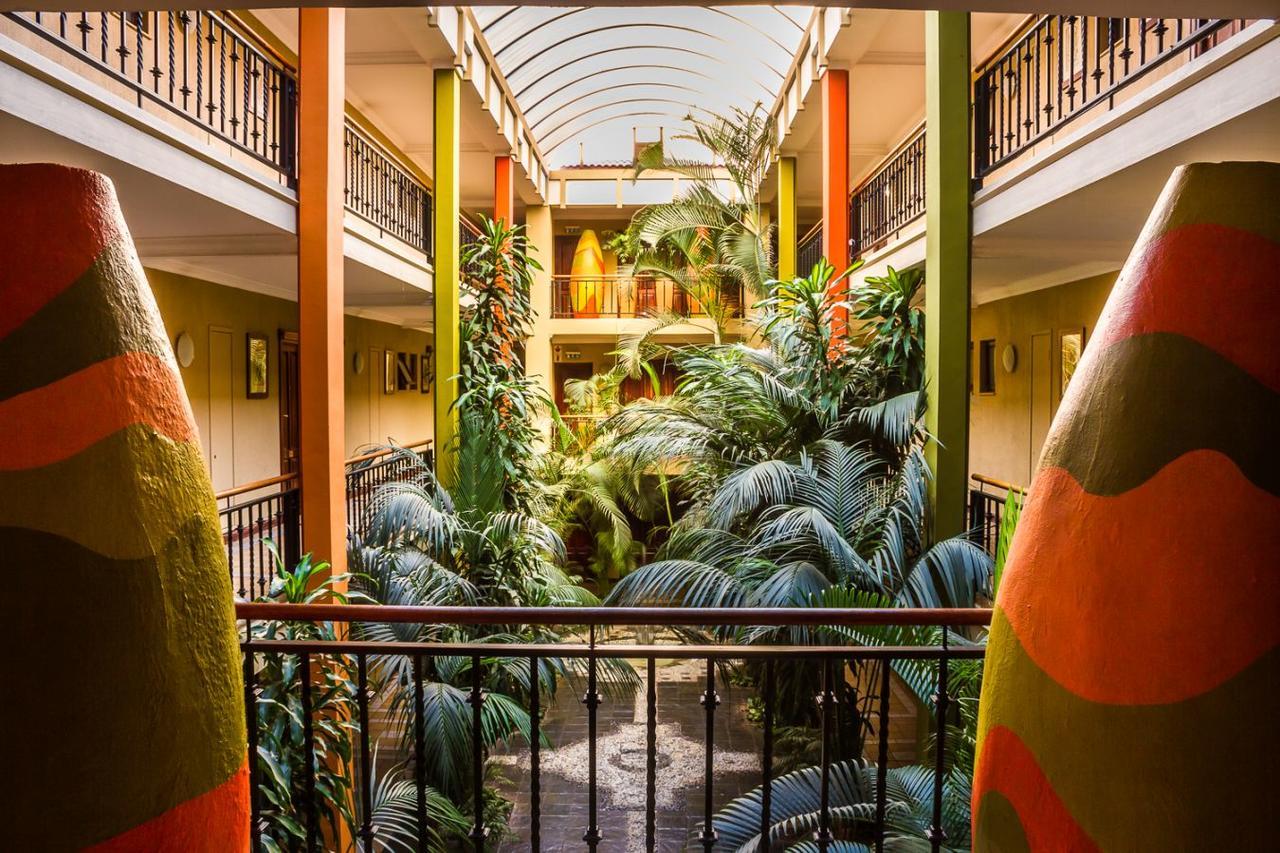 Peermont Mondior Hotel Gaborone Eksteriør billede