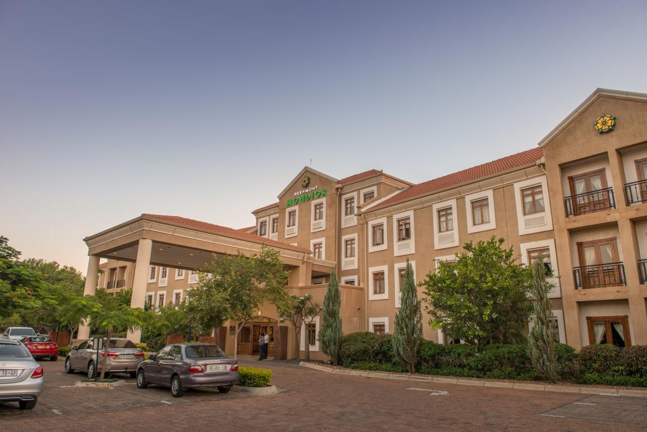 Peermont Mondior Hotel Gaborone Eksteriør billede