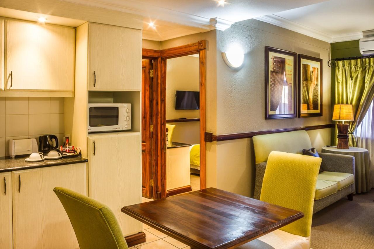 Peermont Mondior Hotel Gaborone Eksteriør billede
