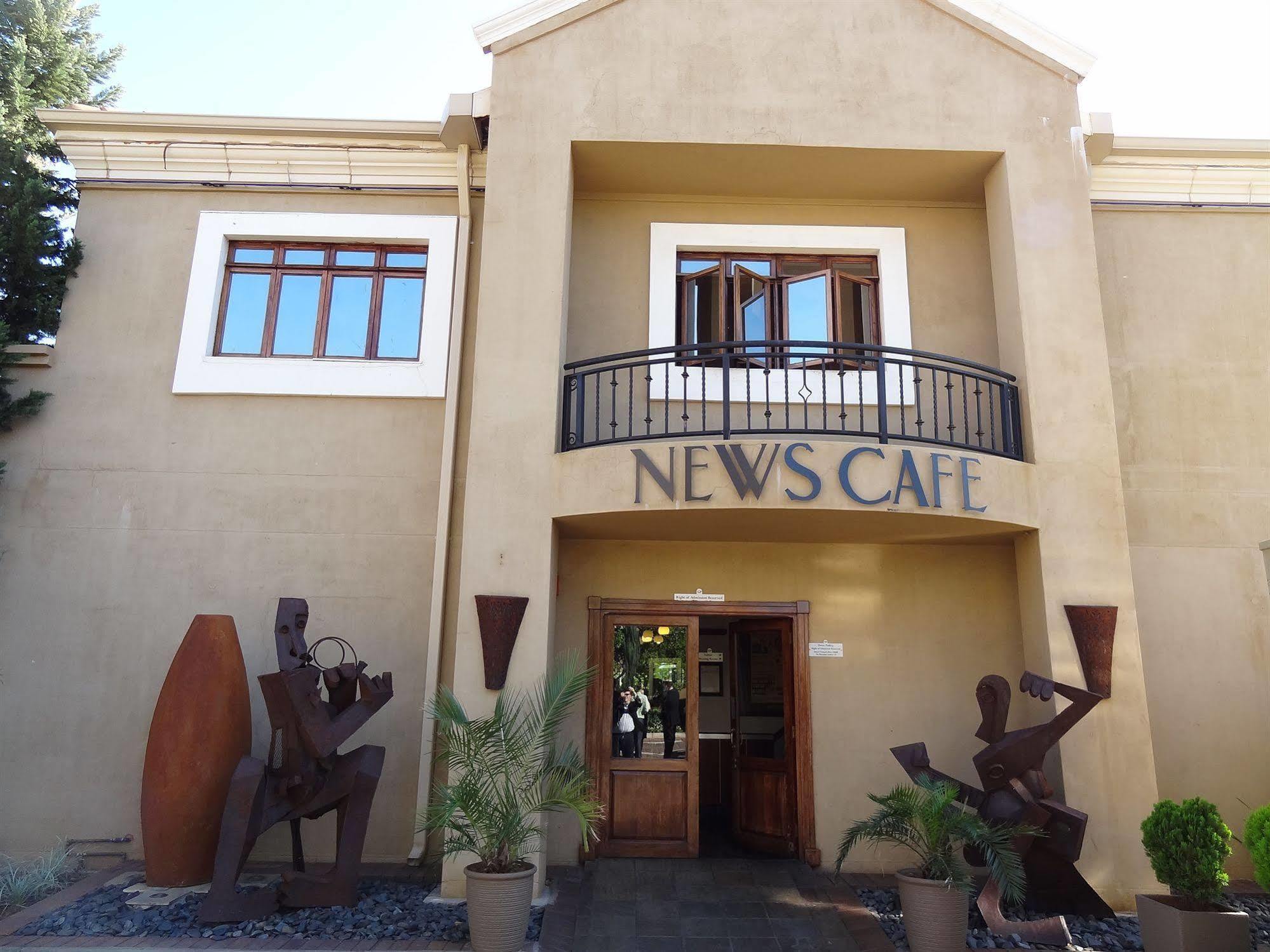 Peermont Mondior Hotel Gaborone Eksteriør billede