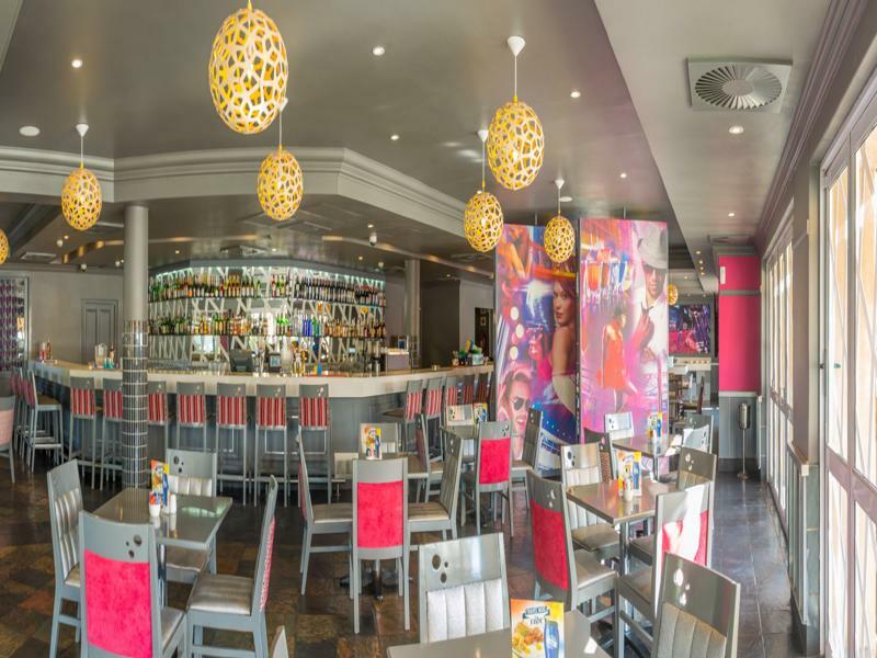 Peermont Mondior Hotel Gaborone Eksteriør billede