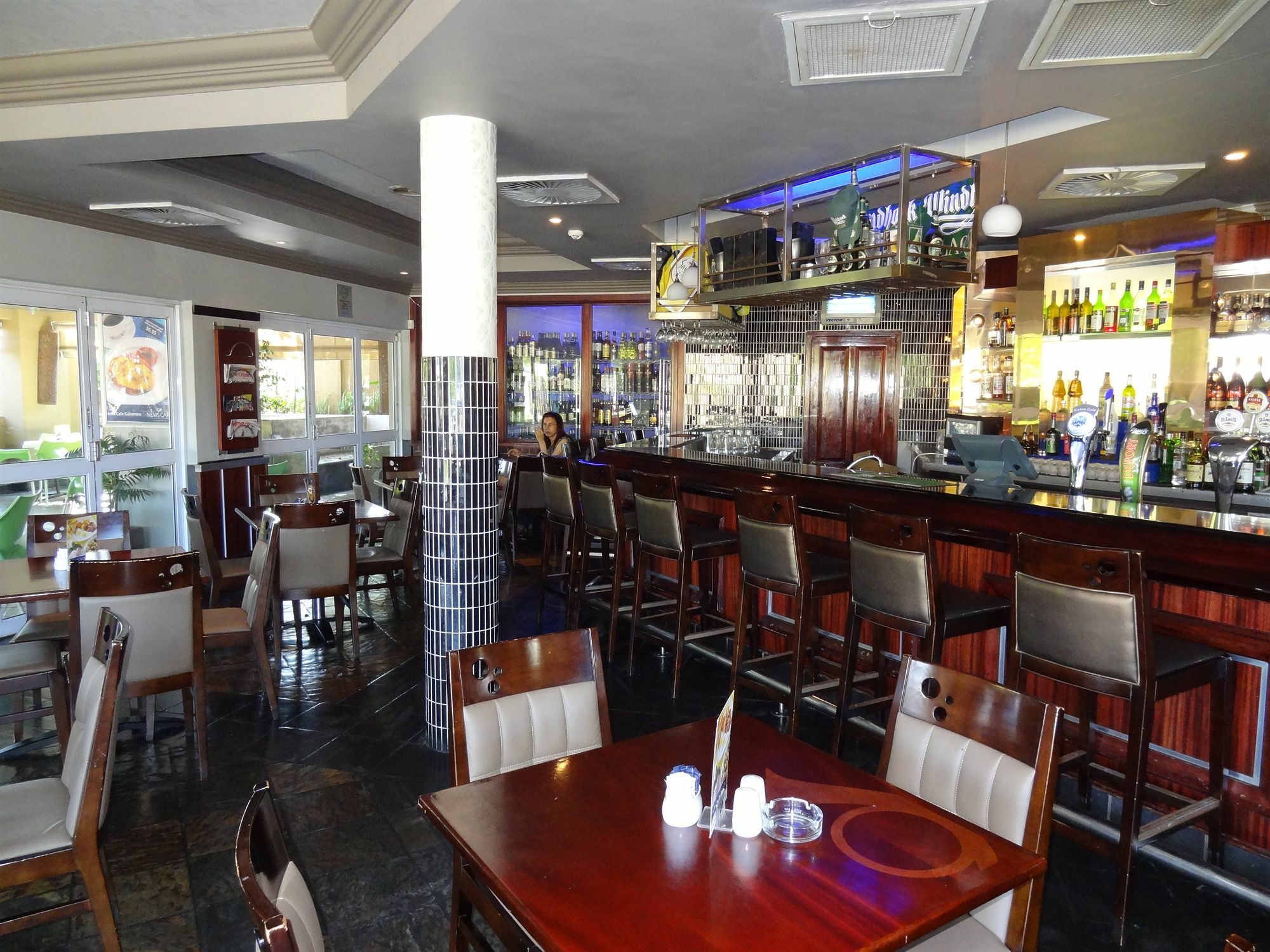 Peermont Mondior Hotel Gaborone Eksteriør billede
